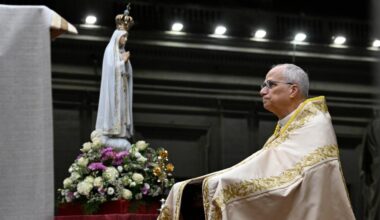 Pope leads the faithful in a Rosary for peace