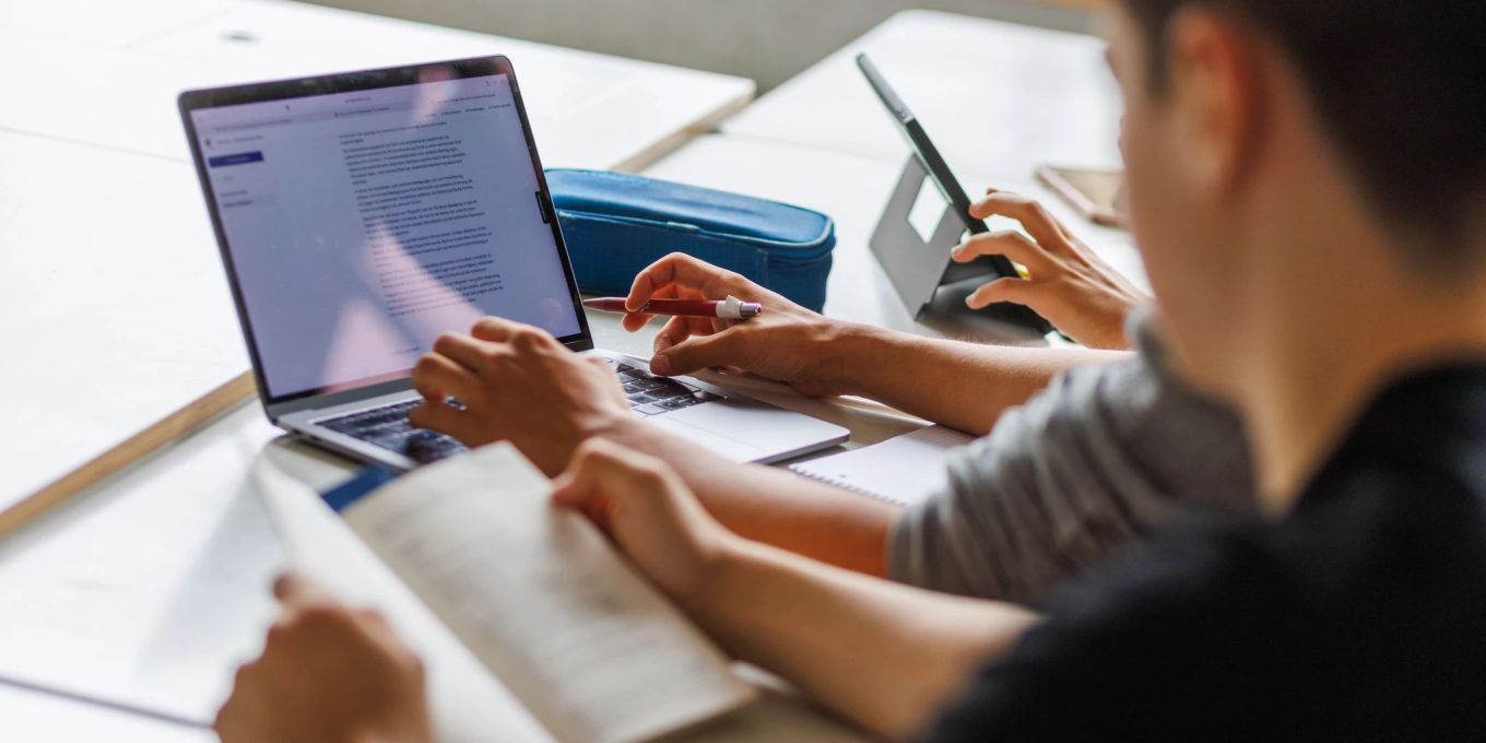 Künstliche Intelligenz: Schweiz führt neue Berufsbildung ein