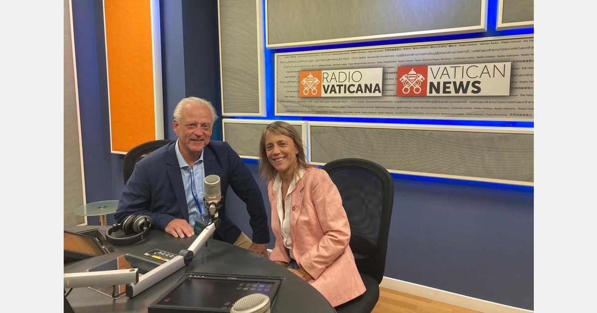 Roses at the heart of pastoral care for the elderly in Vatican City