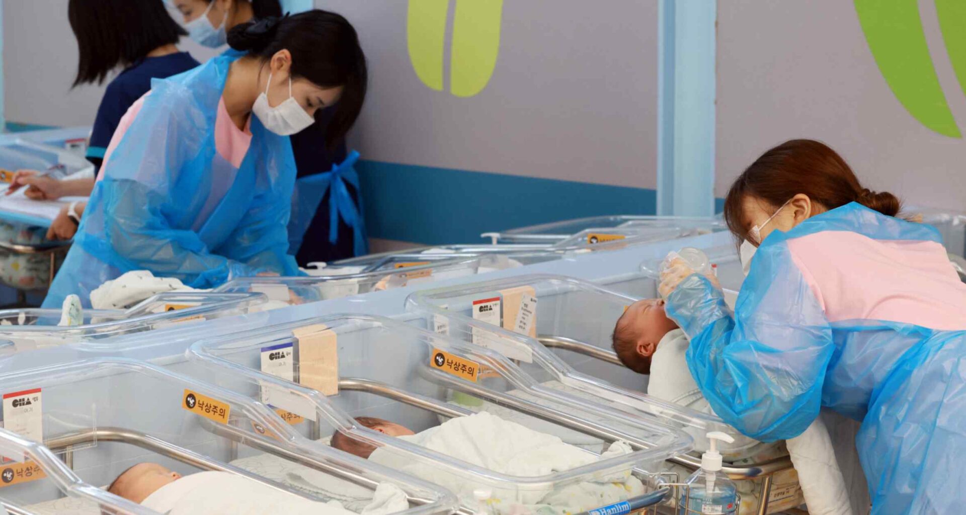 South Korean births to unmarried parents top 5% for first time