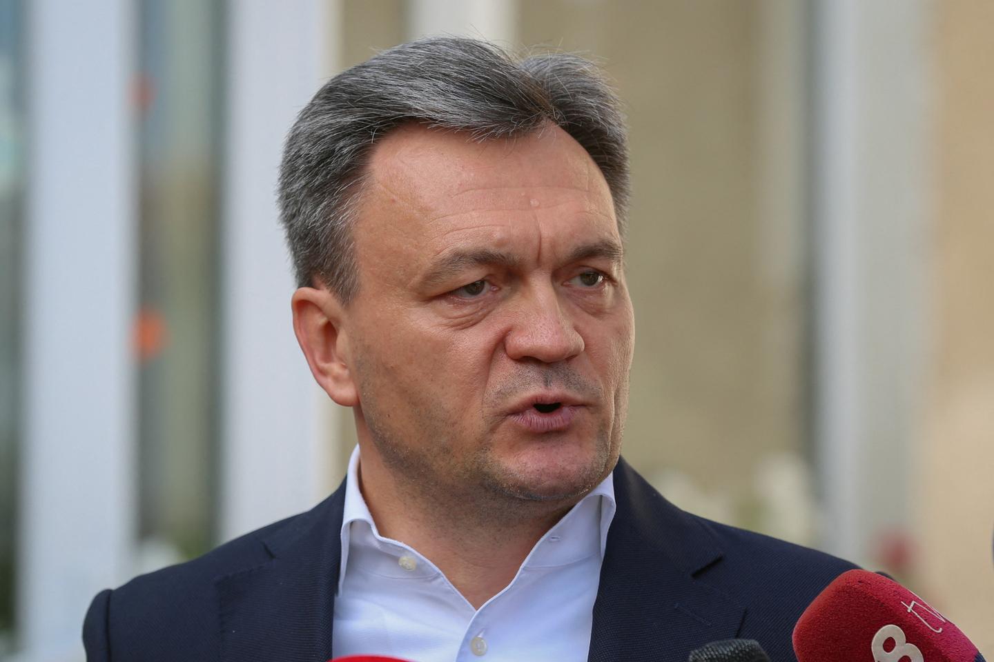 Moldova's prime minister to hand over reins in next pro-EU government