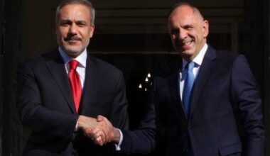 Greece’s FM to hold meeting with Turkish counterpart Monday on FAC sidelines