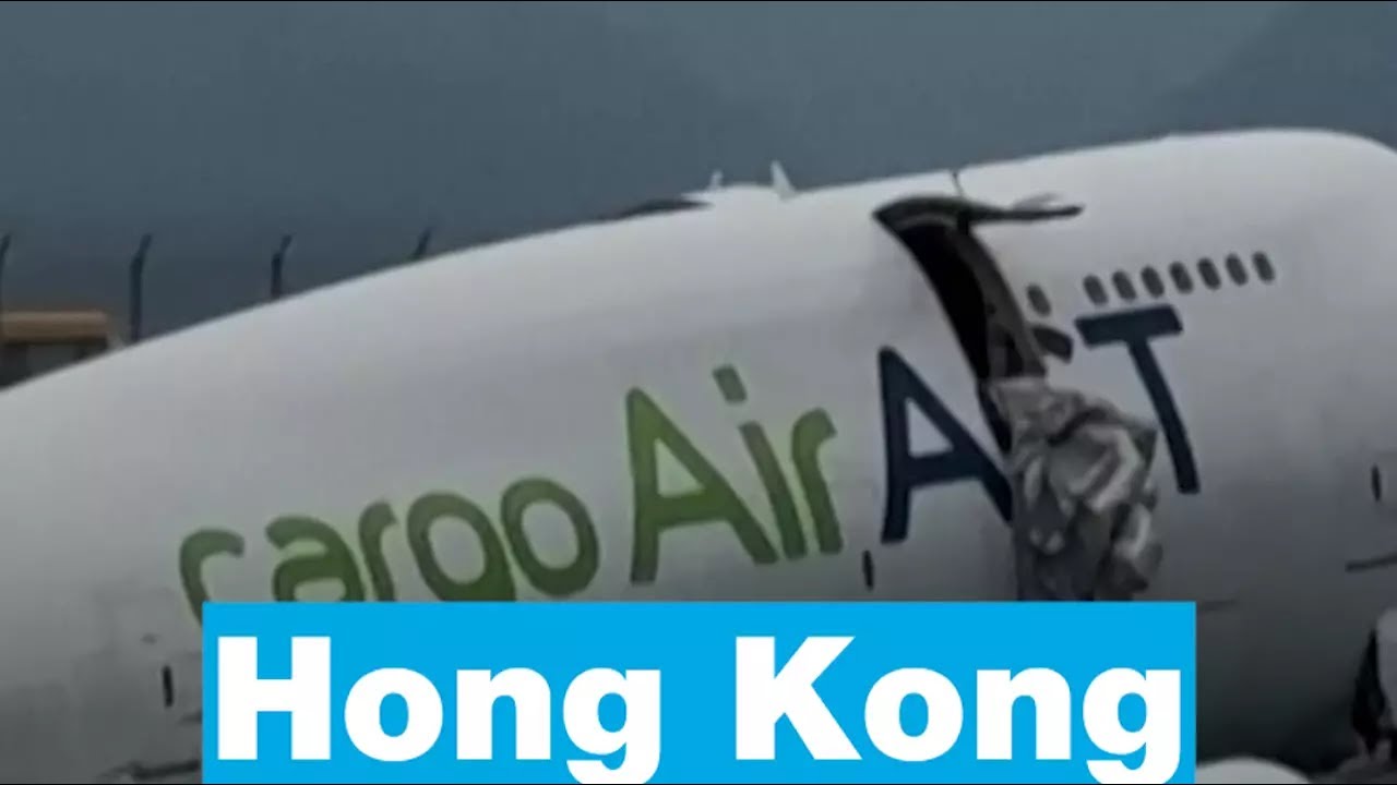 ✈️ A cargo aircraft skids off a Hong Kong runway into the sea, killing 2 airport workers