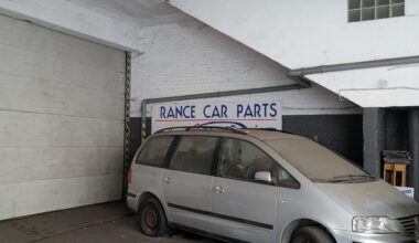 L'un d'entre vous a-t-il un garage près de chez moi ?