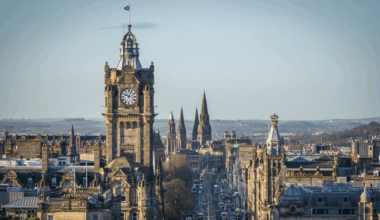 When do the clocks go back? Why one UK landmark's time will be WRONG