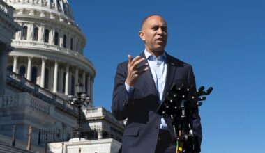 Pardoned Jan. 6 rioter accused of threatening House leader Hakeem Jeffries