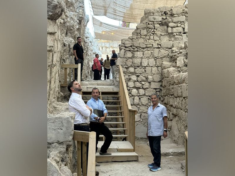 'American leadership was necessary to achieve this peace', says US VP Vance after concluding visit to Israel