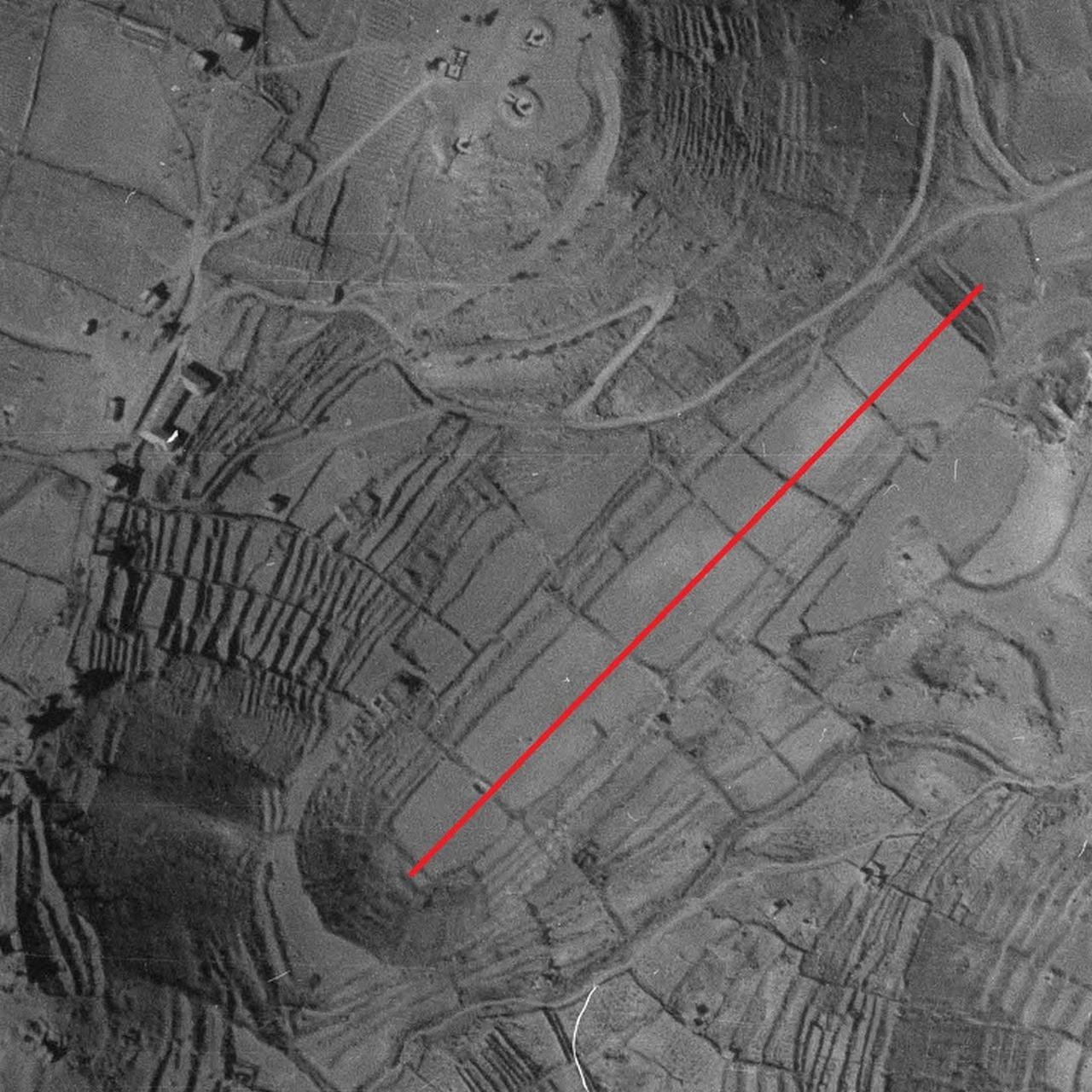 An aerial photograph highlighting the elongated trace of the hippodrome (marked in red) buried beneath later fill layers in Kayseri, Türkiye. (Photo via Kayseri Metropolitan Municipality)