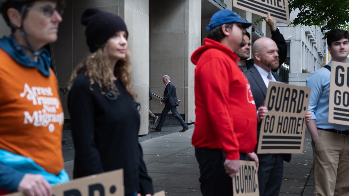 Federal appeals court temporarily bars Portland troop deployment