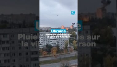🇺🇦 Ukraine: pluie de bombes sur la ville de Kherson • FRANCE 24