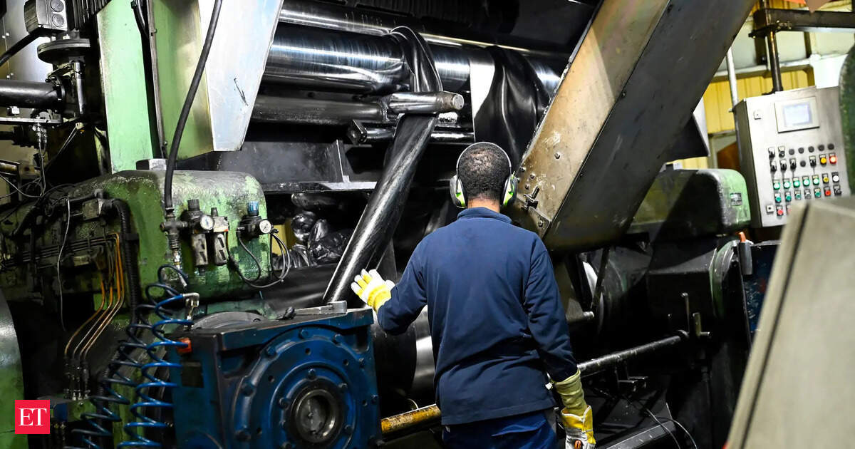 Europe faces pressure to curb surge in cheap Chinese imports