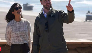 laura loomer mehdi hasan: 'JD Vance's wife isn't a Muslim': Laura Loomer fires back at Mehdi Hasan over Zohran Mamdani's 9/11 remarks