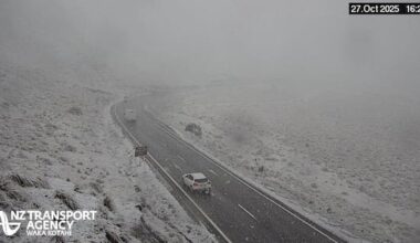 More than 50 Wgtn flights cancelled, snow closes Otago state highways