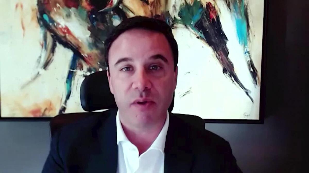 Wall Street scales fresh highs on tech earnings, trade optimism