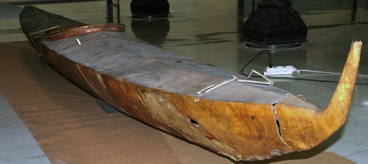 An old kayak