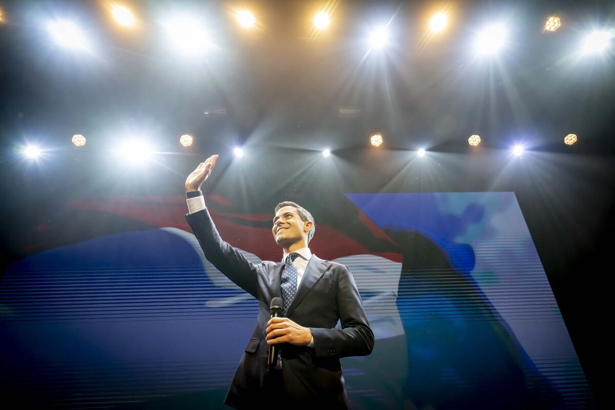 Dutch Election: Voters Turn to Centrist Party as Far-Right Support Falls