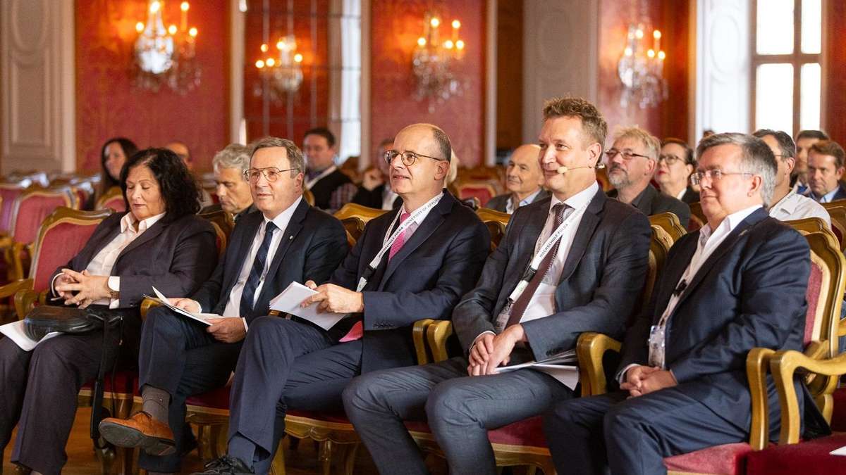 Erste Bundes-Dekane-Konferenz in Fulda: Ein Blick nach Europa
