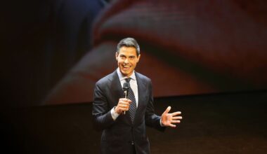 Dutch Set for Youngest Premier After Pro-EU Leader Wins Election