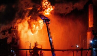 Chevron refinery explosion: Massive fire erupts at oil refinery in El Segundo in Los Angeles County