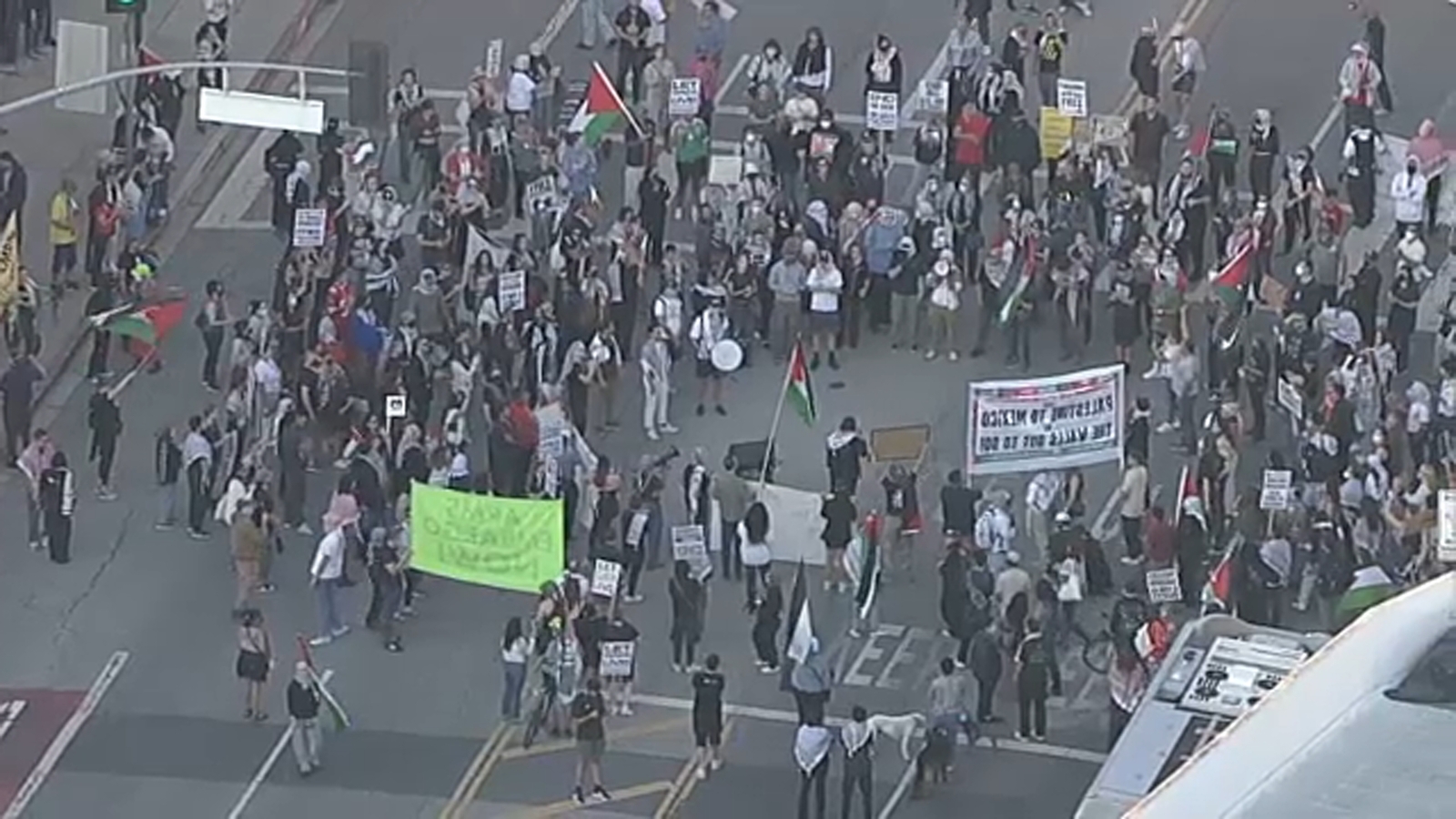 Protesters shut down Wilshire Blvd. in Sawtelle after Israel intercepts boats from Gaza flotilla