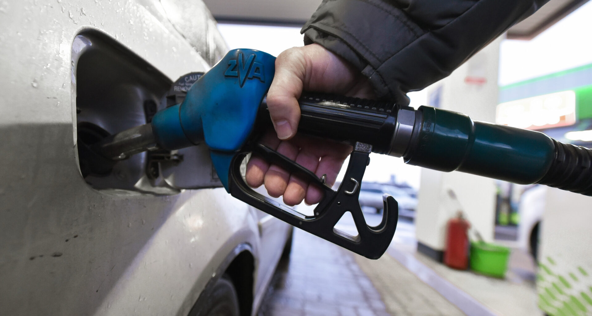 Russia resumes gasoline supplies from Belarus