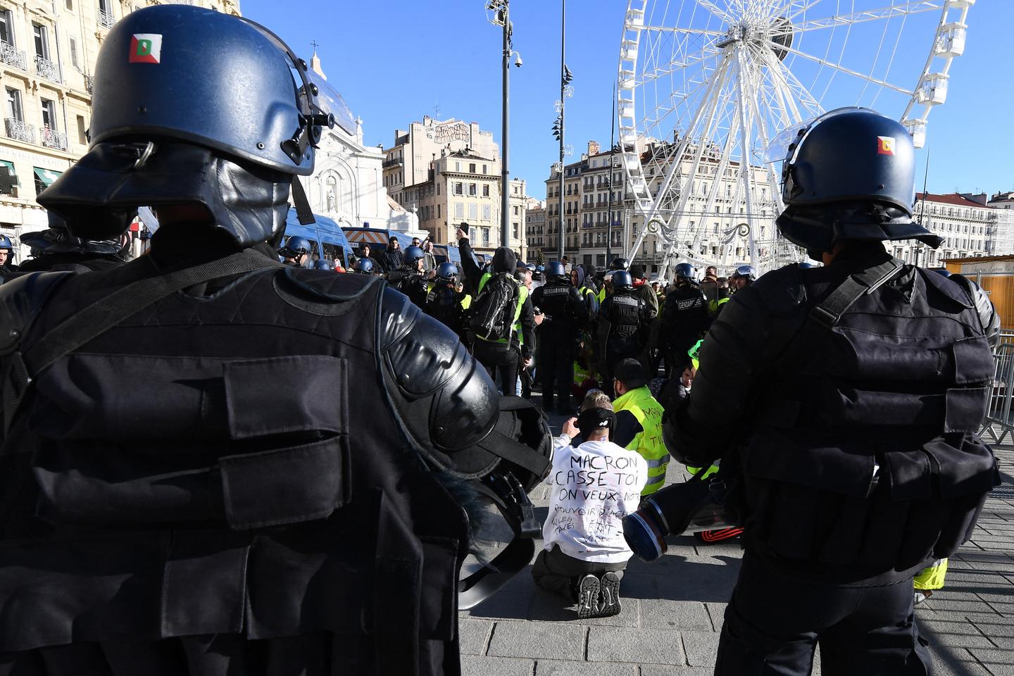 A Marseille, rebondissement avec la mise en examen de six policiers dans l’affaire d’une passante tabassée pendant le mouvement des « gilets jaunes »