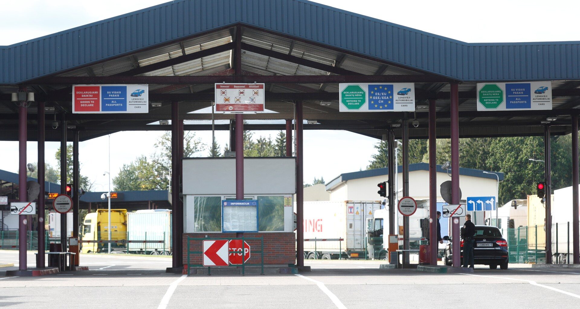 Lithuania extends Belarus border closure over balloon attack | NATO News