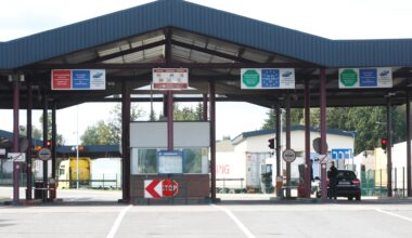 Lithuania extends Belarus border closure over balloon attack | NATO News