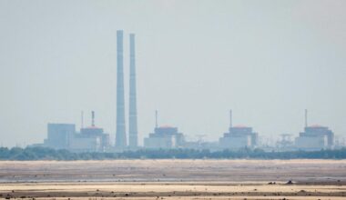 Ukraine accuses Russia of deliberately severing external link to Zaporizhzhia plant