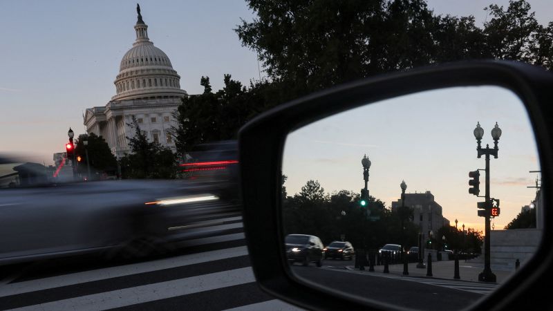 Live updates: Government shutdown extends through the weekend