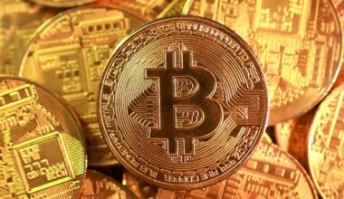 Bitcoin extends decline to $104,782 as Trump escalates U.S.-China trade war