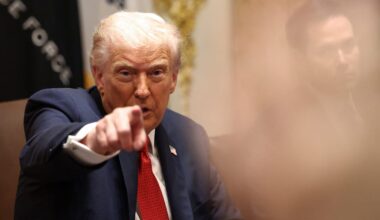 Nahost: „„Schnell, grimmig und brutal“ – Trump droht Hamas mit Auslöschung durch regionale Truppen +++ Mehr im Liveticker
