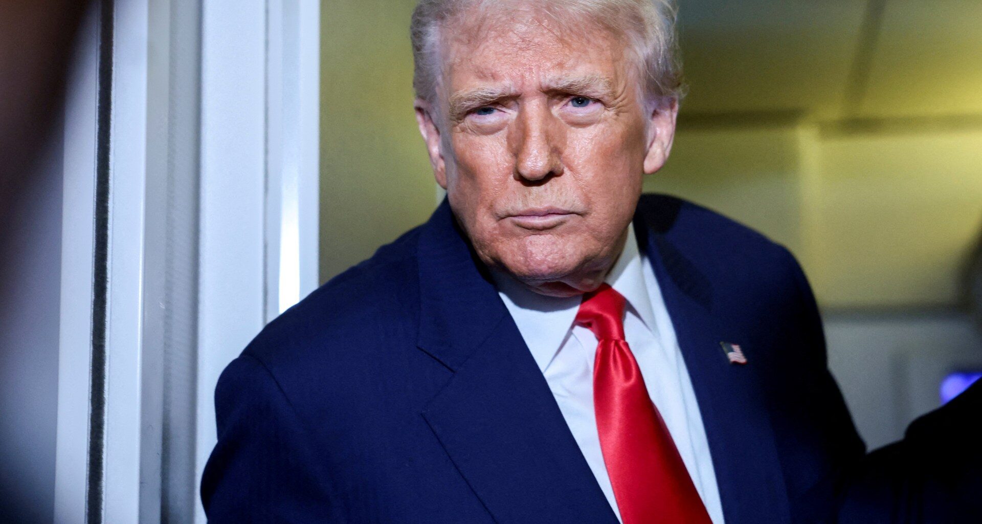 Trump calls for Senate to scrap filibuster tactic to end the gov’t shutdown | Donald Trump News