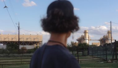 Noise from crypto mine pushes Texas neighbors to start a town