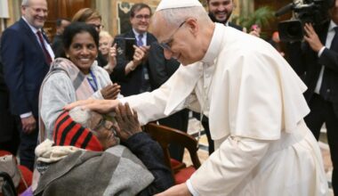 Elderly are a gift, blessing to be welcomed, pope says