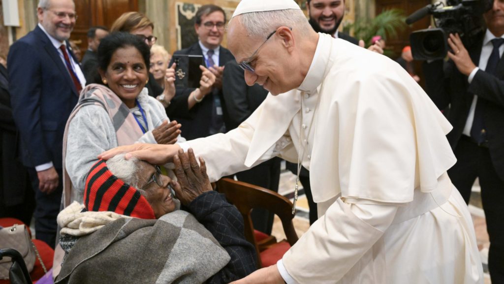 Elderly are a gift, blessing to be welcomed, pope says