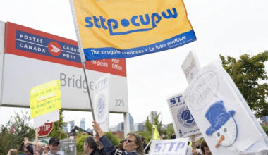 Canada Post's latest offer 'major step backwards,' union says