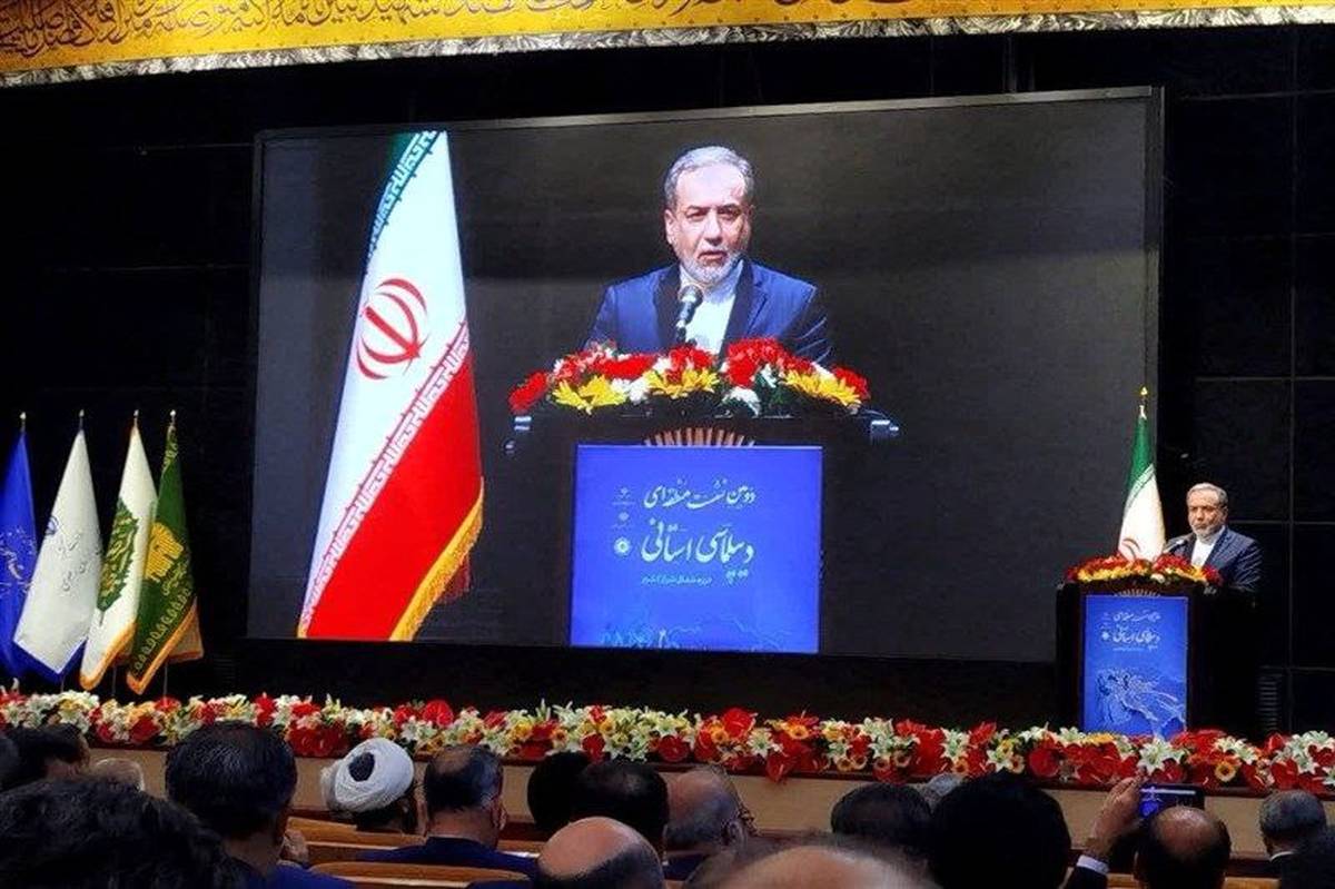 Ties with neighbors vital lifeline for Iran amid Western sanctions: Araghchi