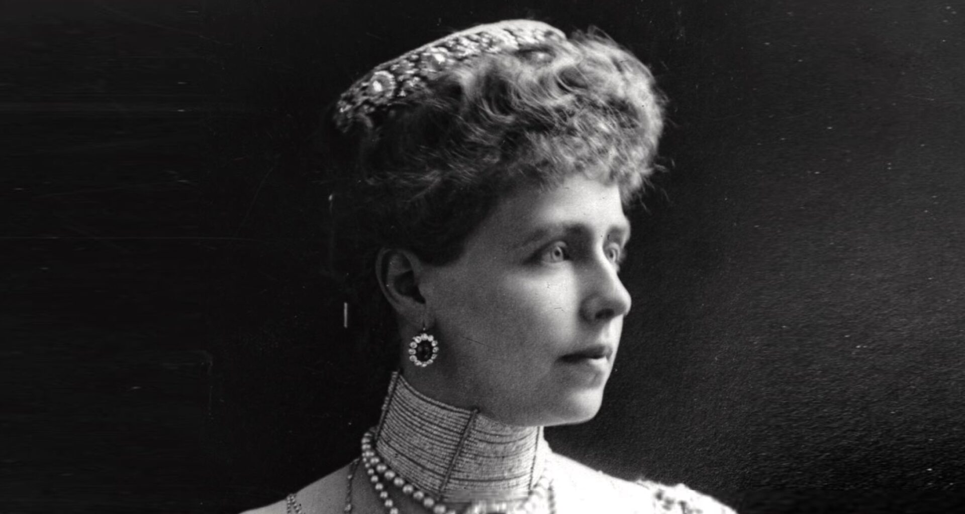 Queen Marie of Romania’s Sapphire Bandeau