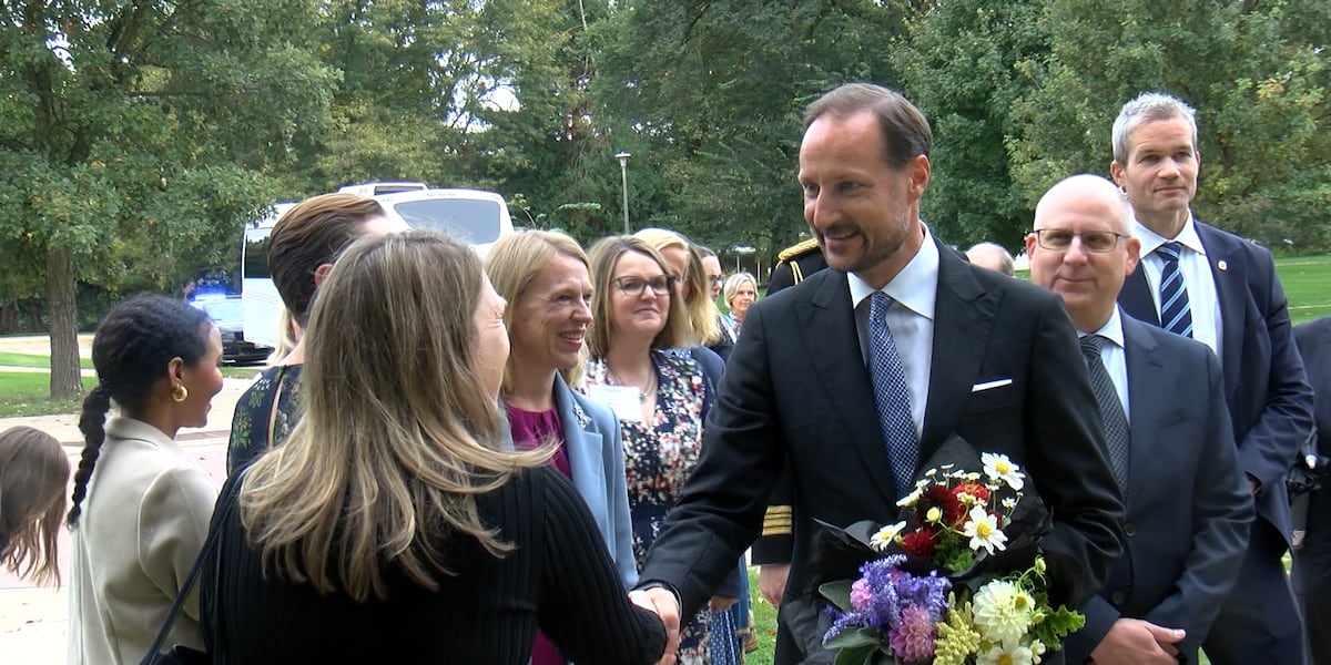 Crown prince of Norway visits Decorah