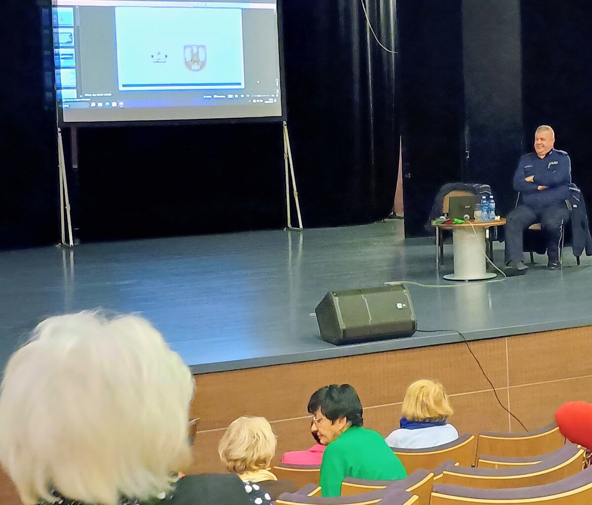 Nowe metody oszustw, tematem spotkania ze słuchaczami Uniwersytetu Trzeciego Wieku - Aktualności