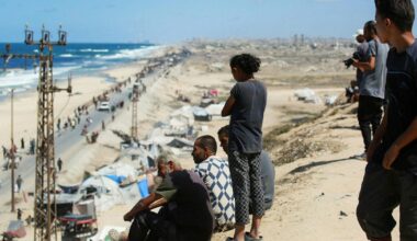Israel Tightens Its Tactical Stranglehold on Gaza City, Ignoring the Palestinian Civilians in the Crossfire