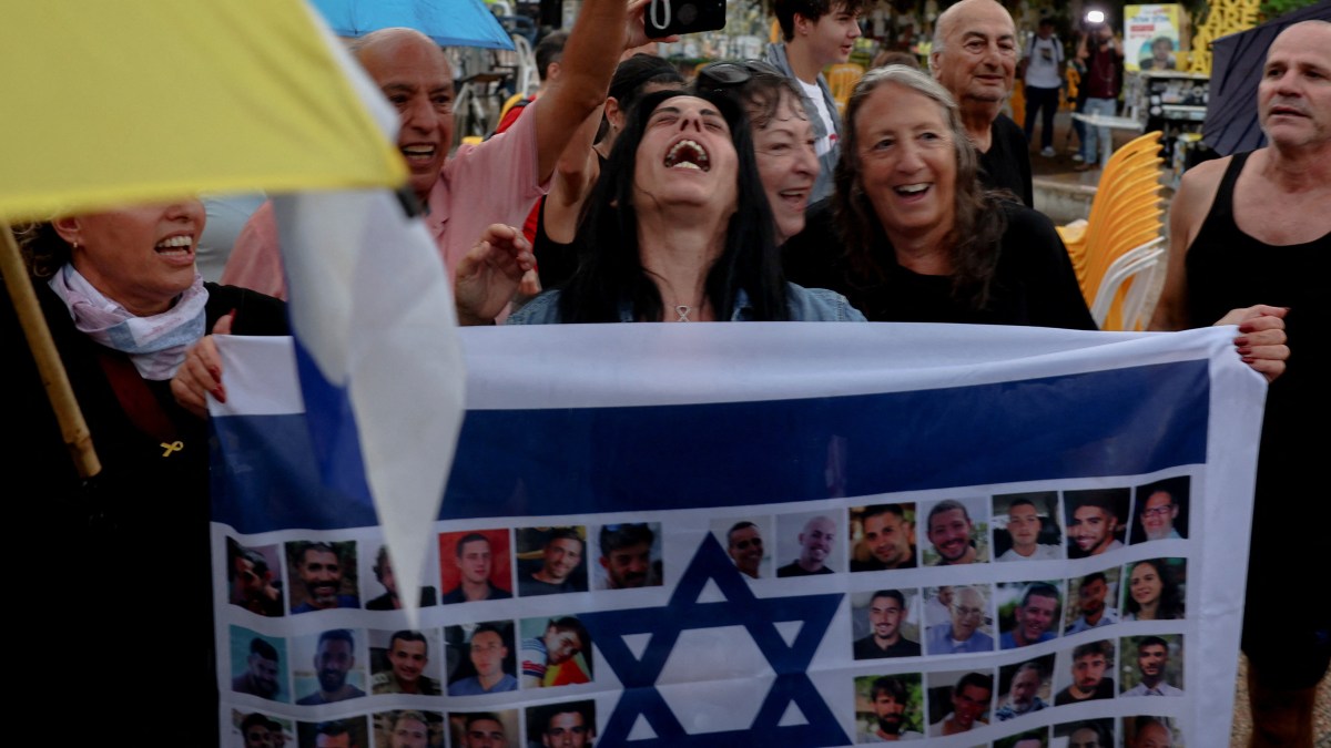 Israel cabinet meets to vote on plan