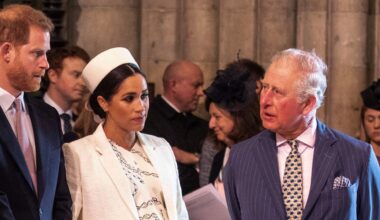 Britain's Meghan, Duchess of Sussex (2R) talks with Britain's Prince Charles, Prince of Wales (R) as Britain's Prince William, Duke of Cambridge, (L) talks with Britain's Prince Harry, Duke of Sussex, (2L) as they all attend the Commonwealth Day service at Westminster Abbey in London on March 11, 2019. Britain's Queen Elizabeth II has been the Head of the Commonwealth throughout her reign. Organised by the Royal Commonwealth Society, the Service is the largest annual inter-faith gathering in the United Kingdom. (Photo by Richard Pohle / POOL / AFP) (Photo by RICHARD POHLE/POOL/AFP via Getty Images)