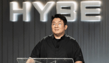 Hybe chairperson Bang Si-hyuk banned from leaving South Korea amid stock fraud probe