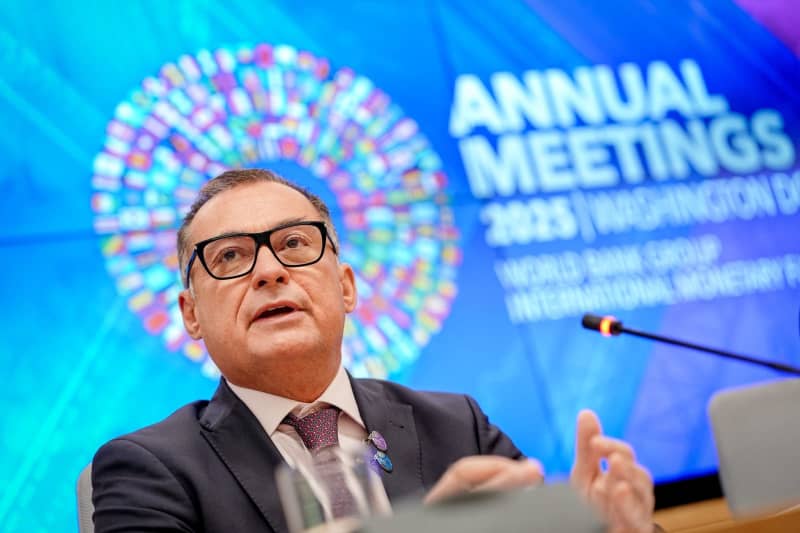 German central bank chief foresees 'no action' on interest rates