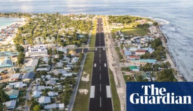 ‘Humanitarian’ visa must be created for Pacific Islanders displaced by climate crisis, experts say