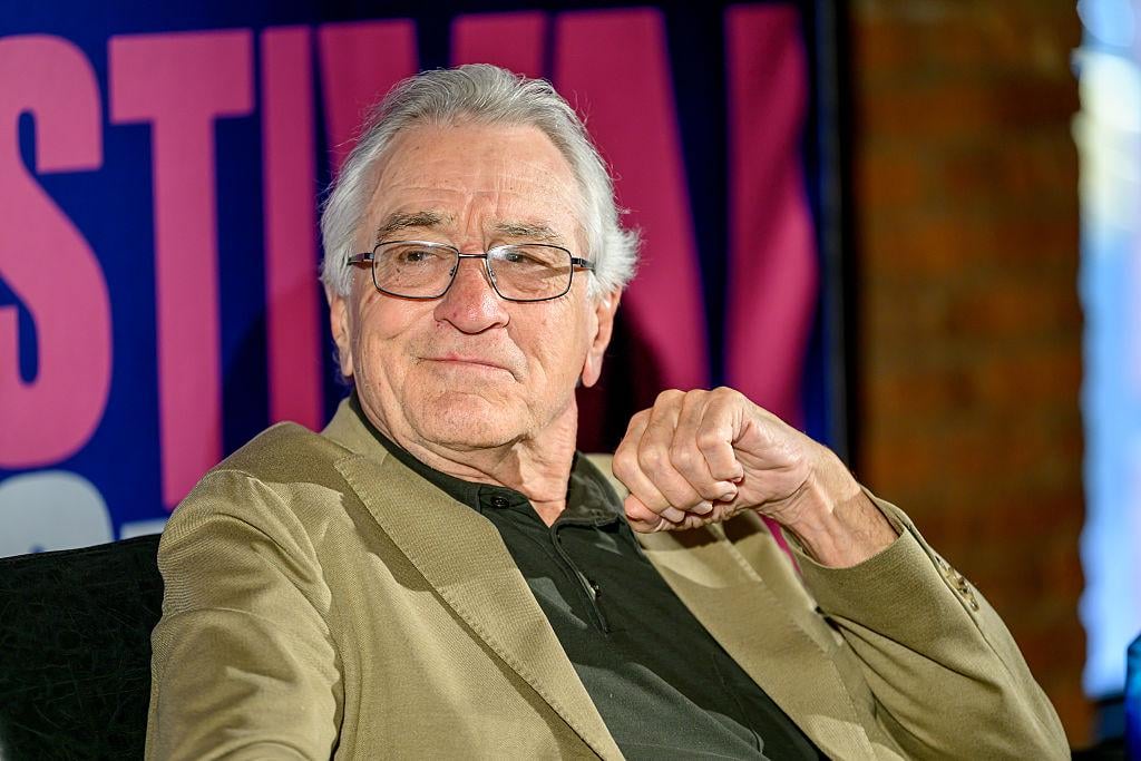 De Niro Calls Jewish Stephen Miller a ‘Nazi’