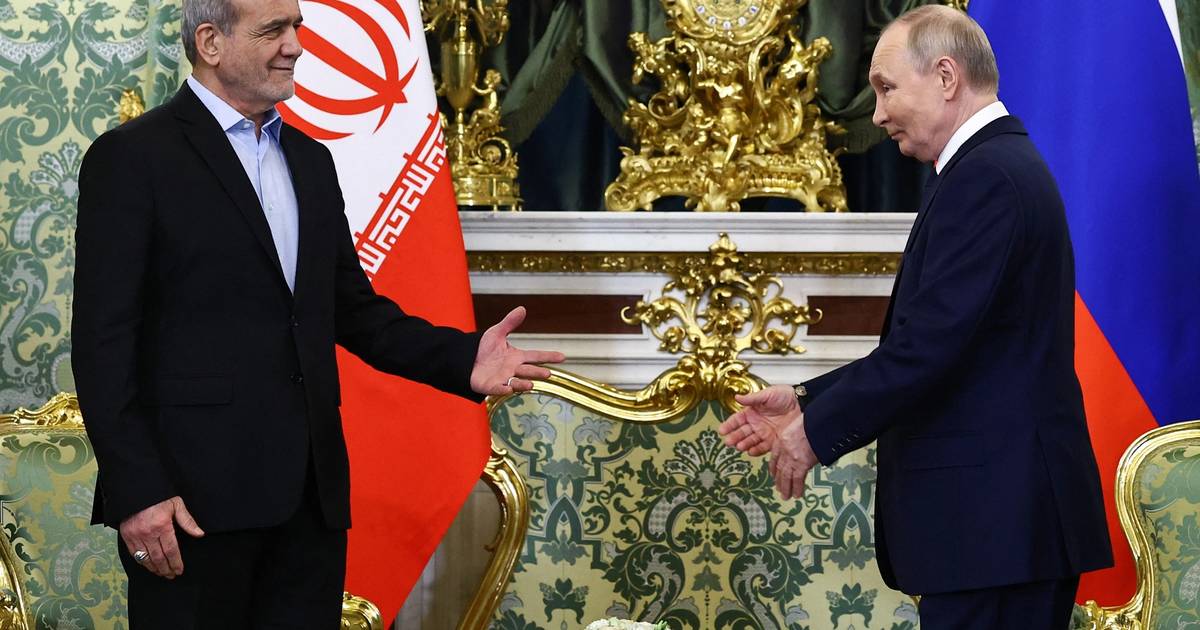 Iran debate over Russia reliance flares anew amid Putin's mediation offer
