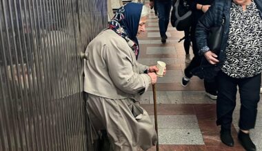 Z kategorie: otravné žebrácké gangy; také už si pamatuje tváře některých aktérů?